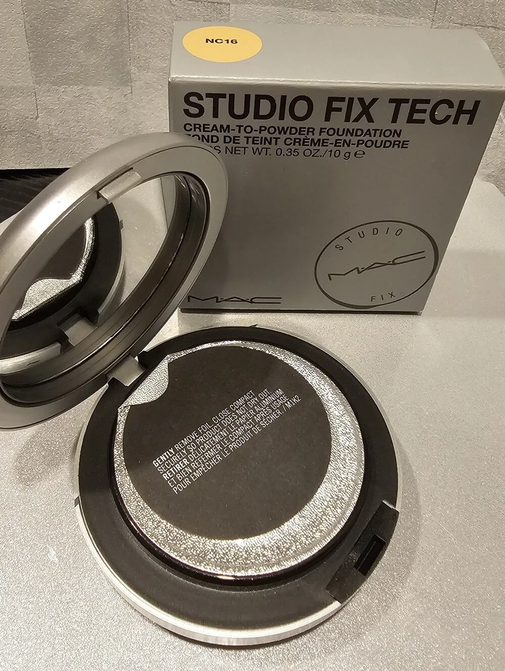 NC16/NW13/NW22 Mac Studio Fix Tech Cream To Powder Foundation NIB